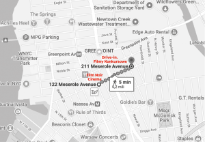 Mapa dzielnicy Greenpoint w Nowym Jorku z zaznaczoną trasą z jednego punktu (Drive-in ) do drugiego punktu ( Film Noir Cinema). Czas pokonania trasy pieszo - 8 minut.